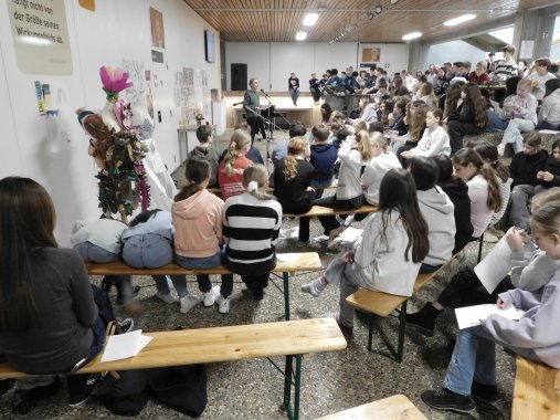 Übernachtung und Gottesdienst